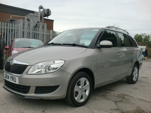 2014 Skoda Fabia 1.2 SE TSI DSG 5d image 1