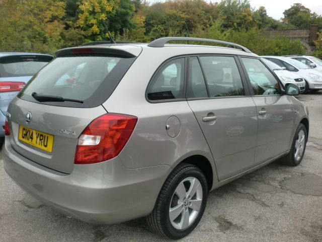 2014 Skoda Fabia 1.2 SE TSI DSG 5d image 4