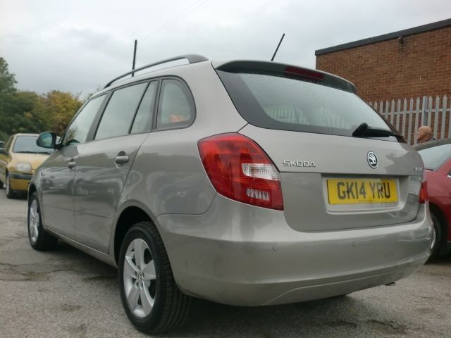 2014 Skoda Fabia 1.2 SE TSI DSG 5d image 5