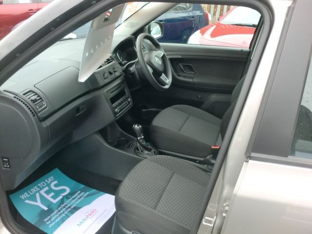 2014 Skoda Fabia 1.2 SE TSI DSG 5d image 6