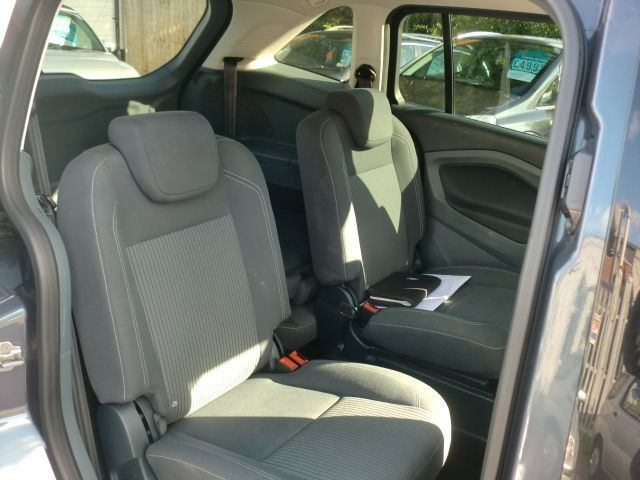2013 Ford Grand C-Max 1.6 TDCI 5d image 8