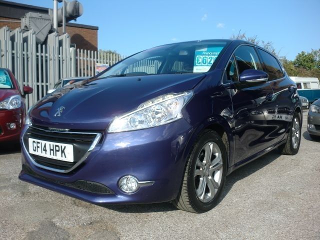 2014 Peugeot 208 1.6 E-HDI 5d image 1