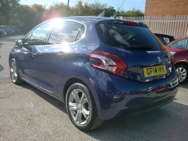 2014 Peugeot 208 1.6 E-HDI 5d image 5
