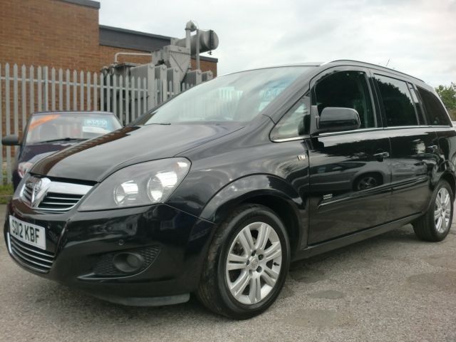 2012 Vauxhall Zafira 1.6 5d image 1