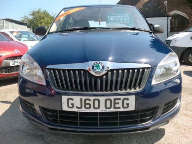 2010 Skoda Fabia 1.2 S 6V 5d image 2