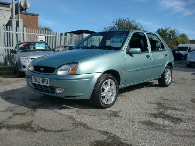 2001 Ford Fiesta 1.6 GHIA 16V 5d image 1
