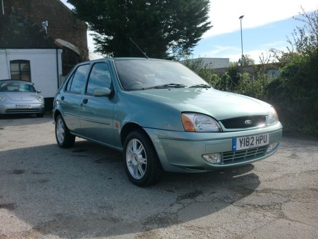 2001 Ford Fiesta 1.6 GHIA 16V 5d image 3