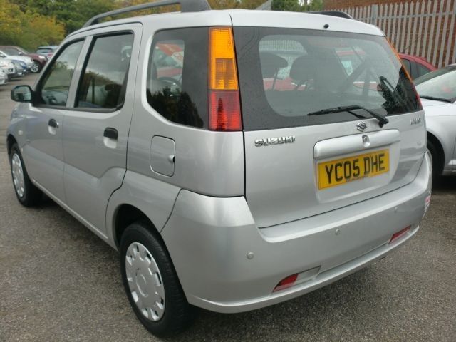 2005 Suzuki Ignis 1.5 GL VVT-S 5d image 5