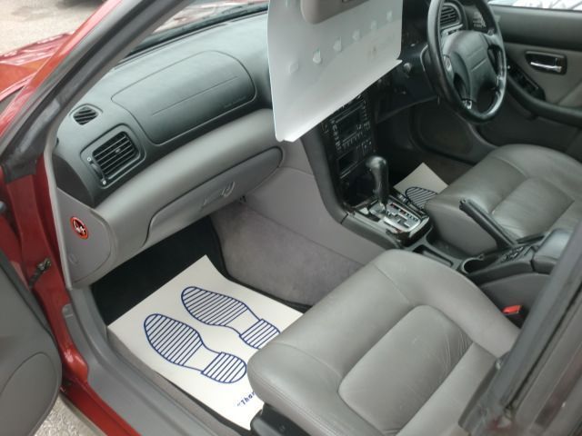 2001 Subaru Legacy 2.5 AWD 5d image 6