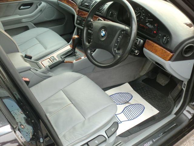 2002 BMW 2.5 525I SE 4d image 9