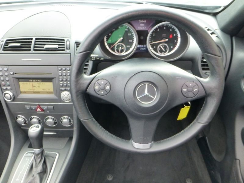 2009 Mercedes SLK200 image 9