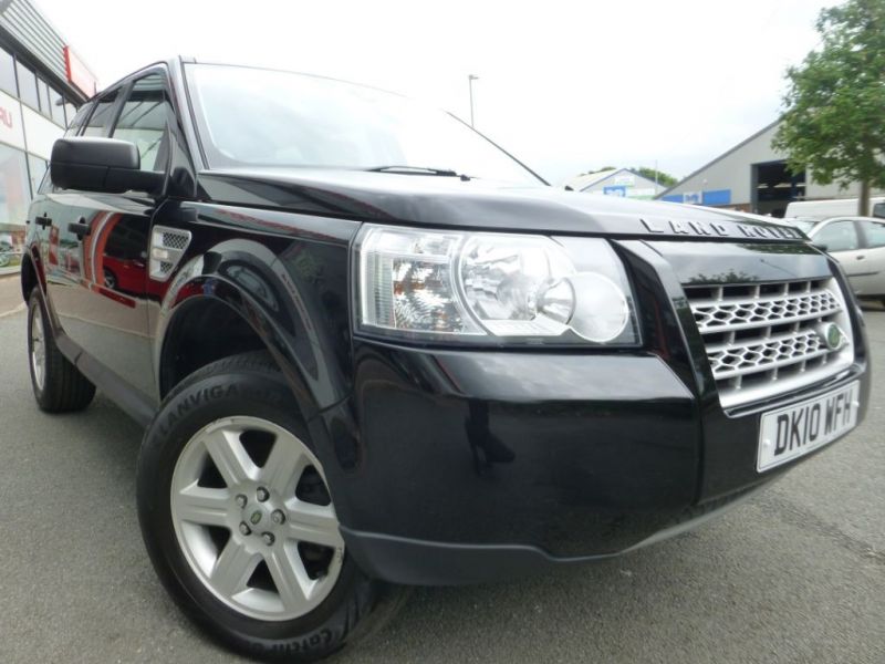 2010 Land Rover Freelander TD4 E S image 1