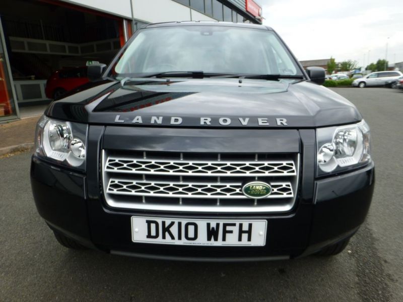 2010 Land Rover Freelander TD4 E S image 2