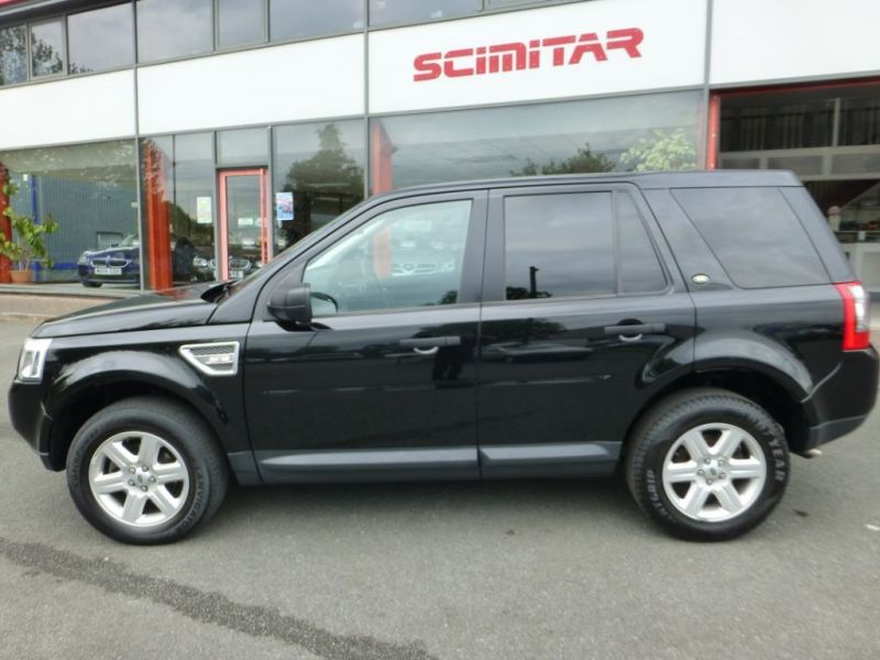 2010 Land Rover Freelander TD4 E S image 4