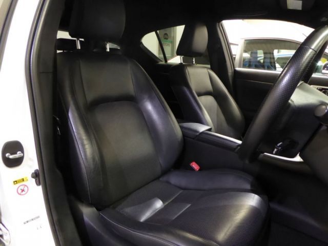 2013 Lexus CT 200H 1.8 5dr image 5