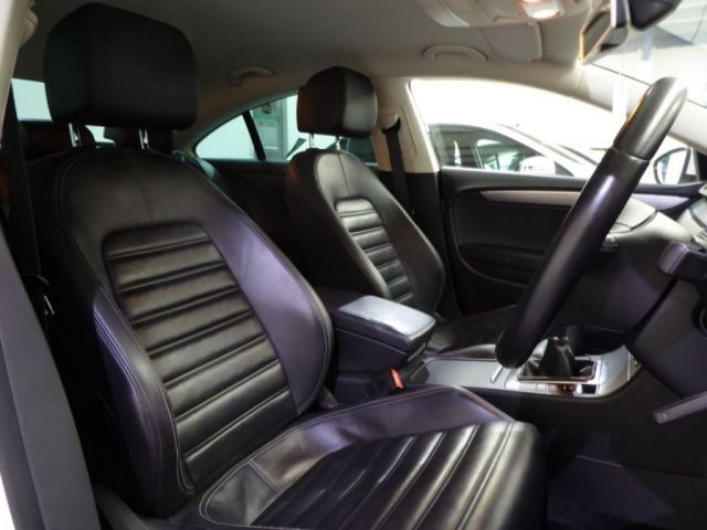 2014 Volkswagen CC 2.0 TDI GT 4dr image 5