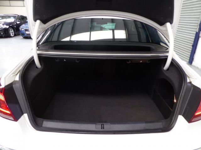 2014 Volkswagen CC 2.0 TDI GT 4dr image 8