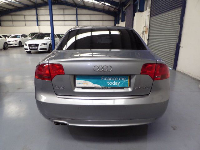 2007 Audi A4 2.0 TDI S Line 4dr image 4