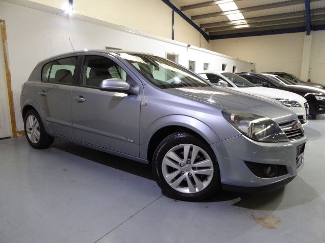 2008 Vauxhall Astra 1.6 i 16v SXi 5dr image 3