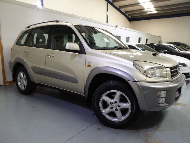 2002 Toyota Rav4 2.0 D-4D VX 5dr image 3