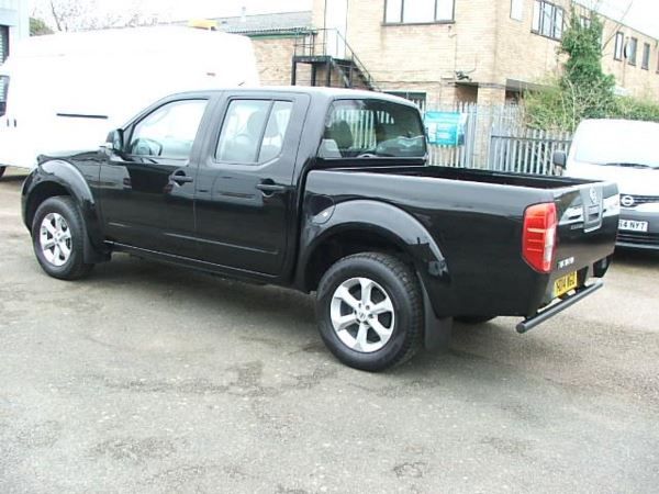 2014 Nissan Navara DCI Visia 4x4 image 5