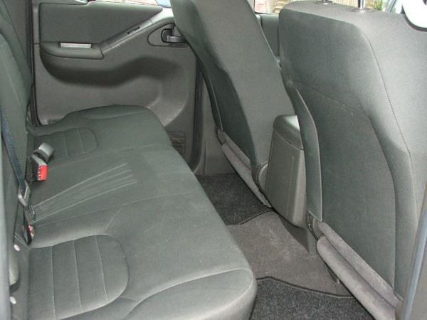 2014 Nissan Navara DCI Visia 4x4 image 9