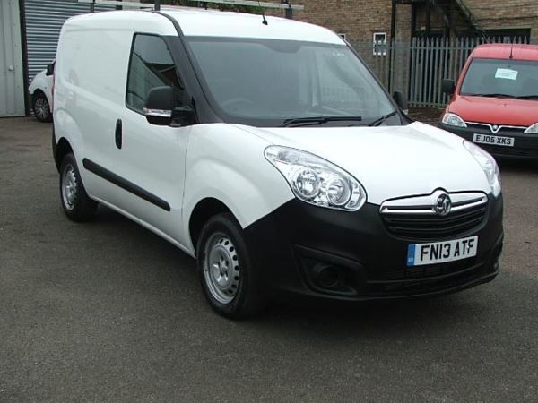 2013 Vauxhall Combo 2000 L1H1 CDTI SS E image 1