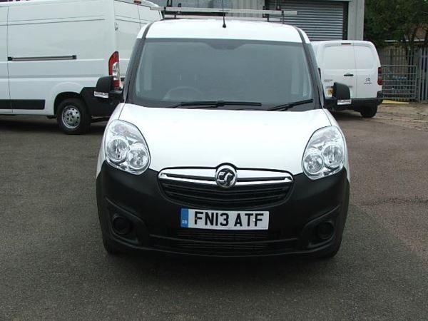 2013 Vauxhall Combo 2000 L1H1 CDTI SS E image 2