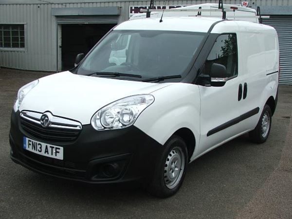 2013 Vauxhall Combo 2000 L1H1 CDTI SS E image 3