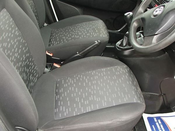 2013 Vauxhall Combo 2000 L1H1 CDTI SS E image 6