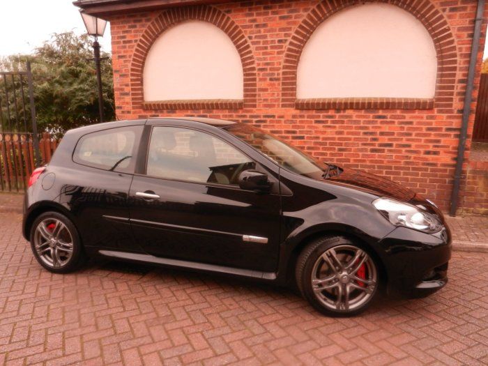 2011 Renault Clio 2.0 16V 3dr image 2