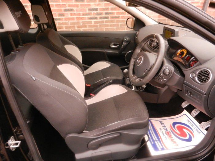 2011 Renault Clio 2.0 16V 3dr image 7