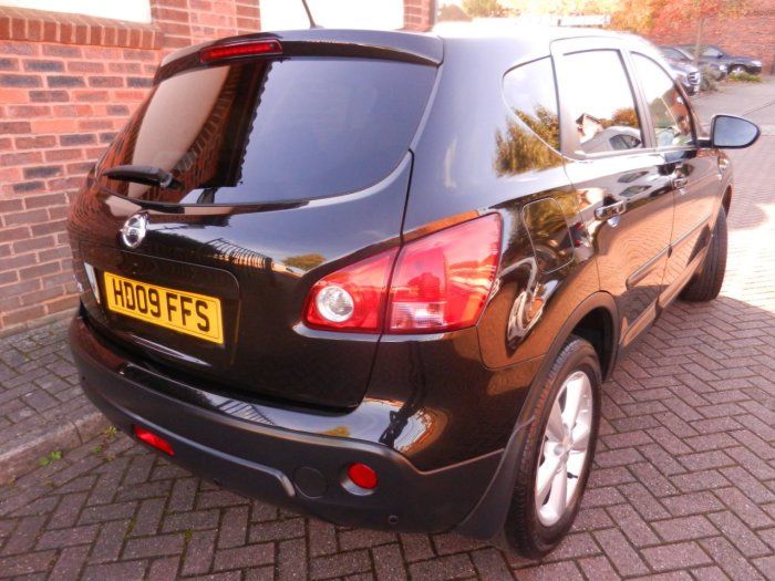 2009 Nissan Qashqai 2.0 Tekna 5dr image 3