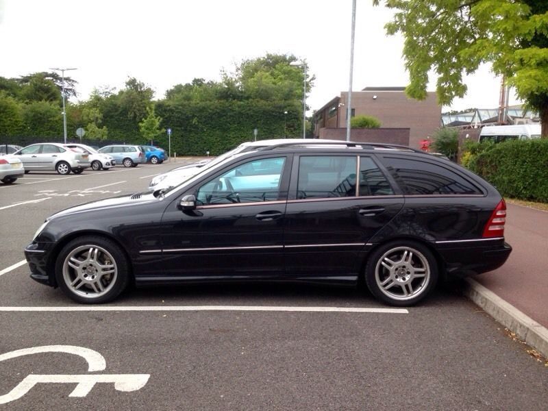 2003 Mercedes Benz C32 AMG Estate Obsidian Black image 3