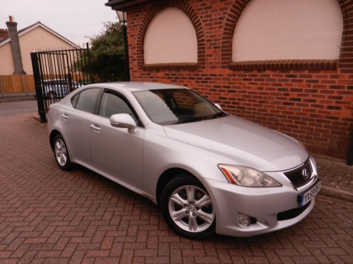 2009 Lexus IS 2.2 220d SE 4dr image 1