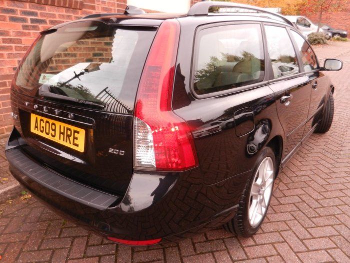 2009 Volvo V50 2.0D SE 5dr image 3