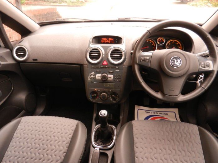 2011 Vauxhall Corsa 1.4 SE 5dr image 7