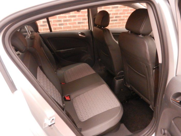 2011 Vauxhall Corsa 1.4 SE 5dr image 8