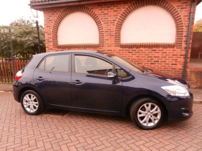 2011 Toyota Auris 1.6 V-Matic TR 5dr image 2
