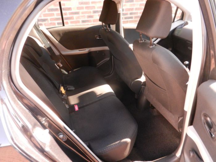 2010 Toyota Yaris 1.4 D-4D TR 5dr image 7