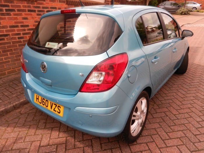 2010 Vauxhall Corsa 1.2i 16V SE 5dr image 3