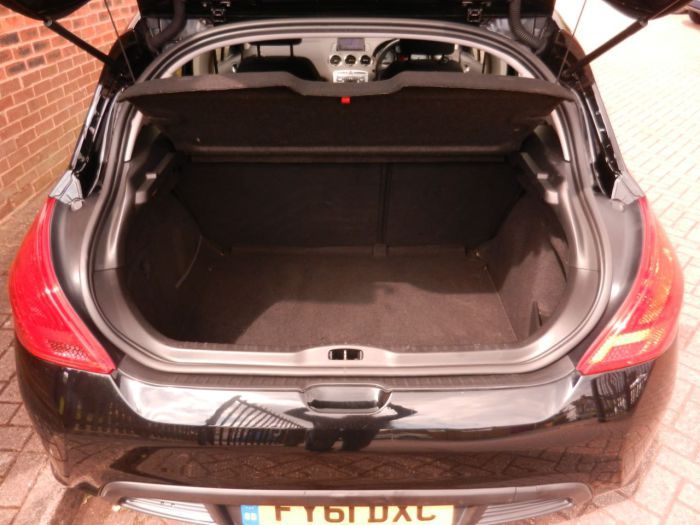 2011 Peugeot 308 1.6 HDi 92 SR 5dr image 8