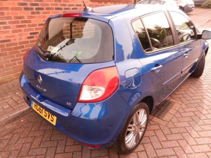 2012 Renault Clio 1.5 dCi 5dr image 3