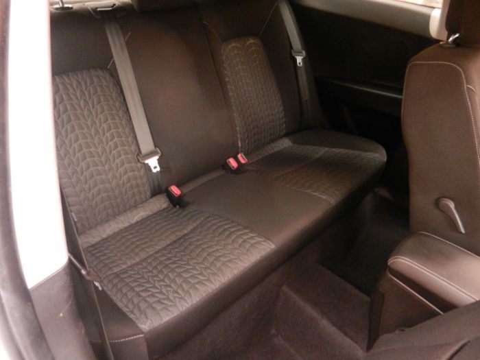 2010 Kia Pro Ceed 1.6 CRDi 3dr image 7