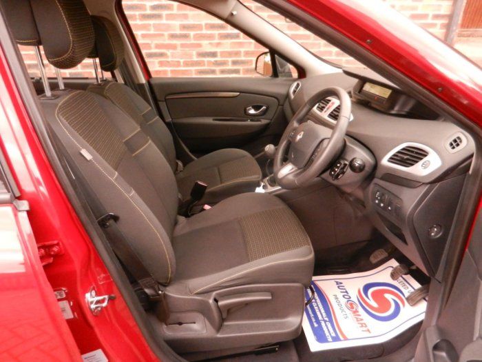 2009 Renault Scenic 1.6 VVT 5dr image 6