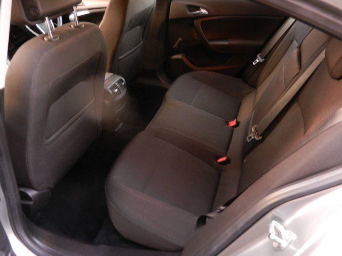 2009 Vauxhall Insignia 2.0 CDTi 5dr image 7