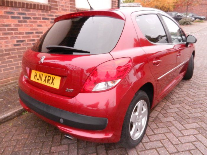 2011 Peugeot 207 1.4 VTi Sport 5dr image 3