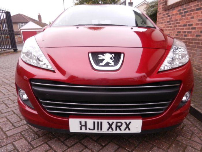 2011 Peugeot 207 1.4 VTi Sport 5dr image 4