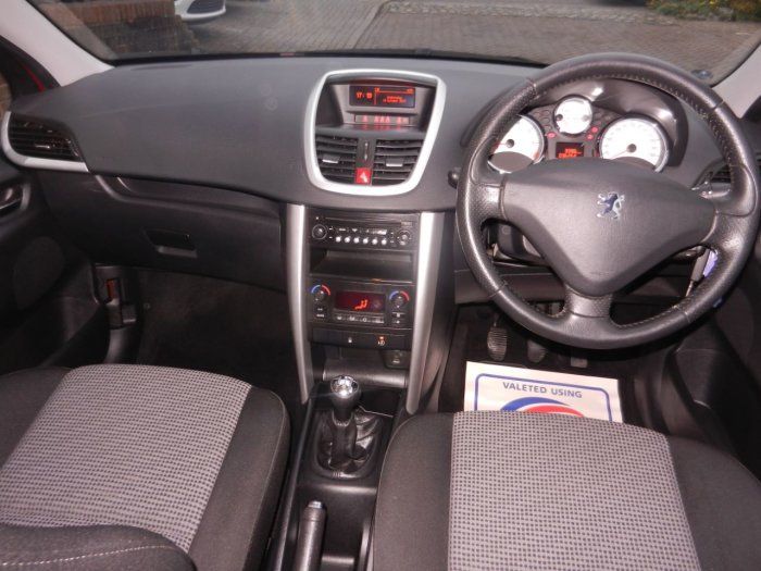 2011 Peugeot 207 1.4 VTi Sport 5dr image 6