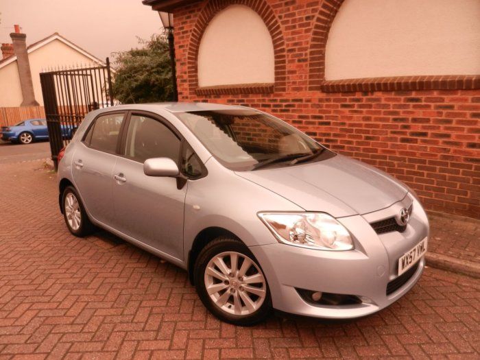 2007 Toyota Auris 1.6 VVTi 5dr image 1